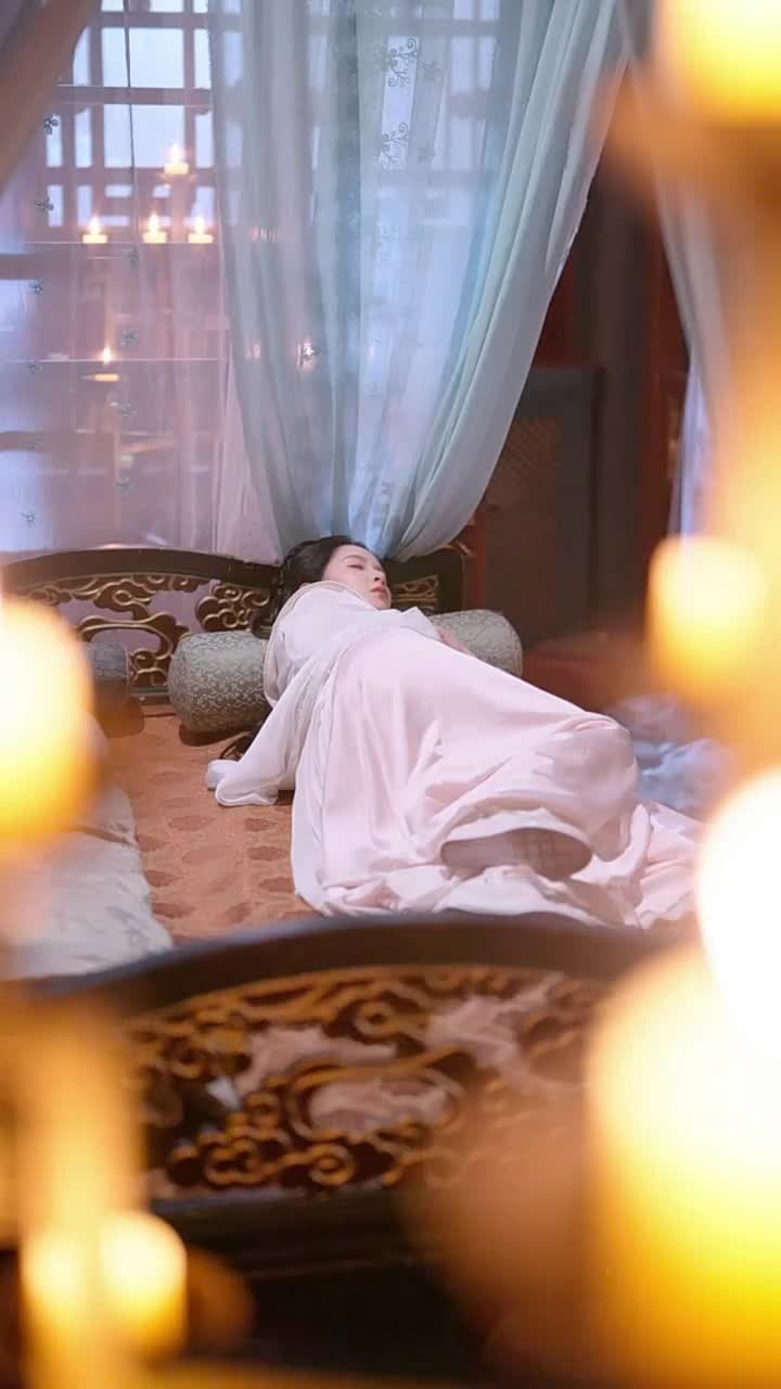 Too Late, Ex! I’m Empress - Episode 50